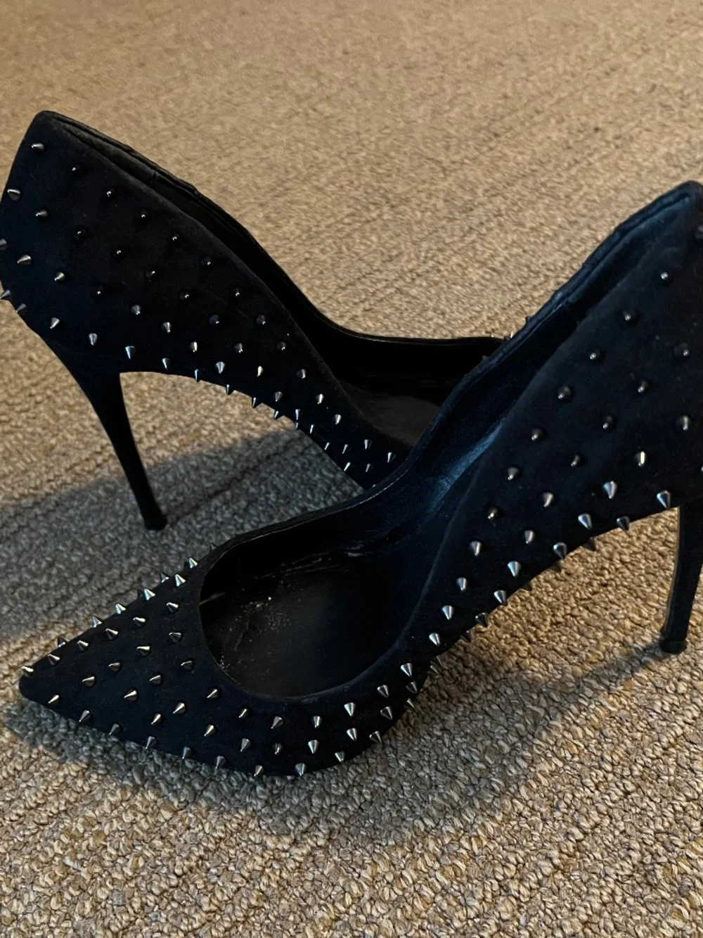 Steve Madden Pumps with Spikes